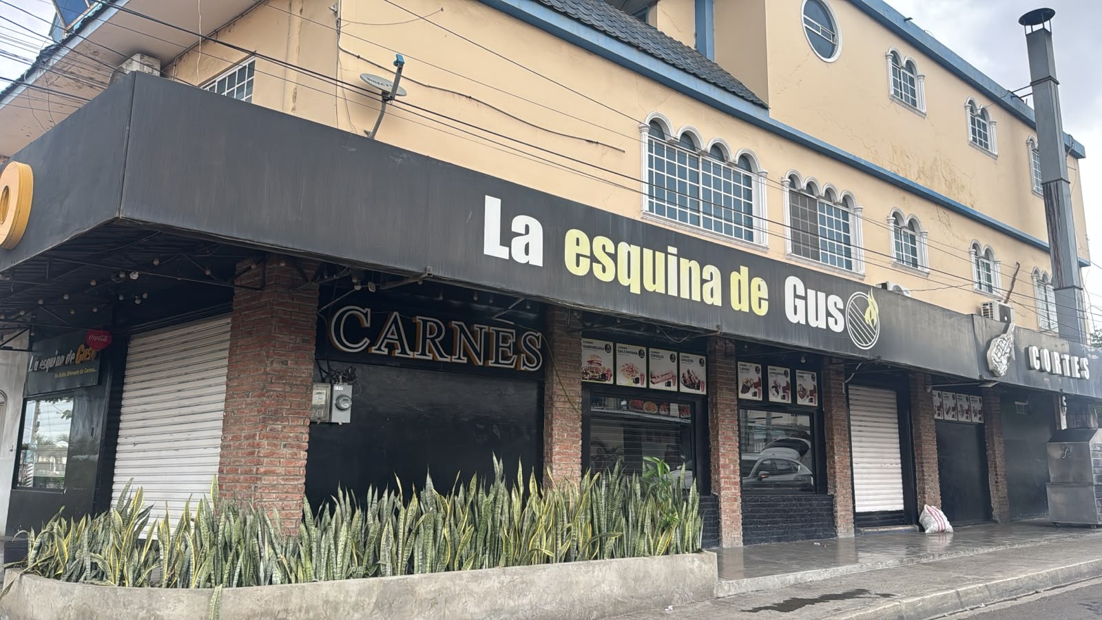 Local de La Esquina de Guso en Manta · El Palmar.